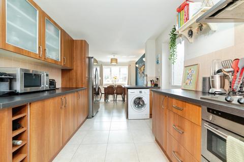 4 bedroom detached house for sale, Harvest Lane, Stevenage