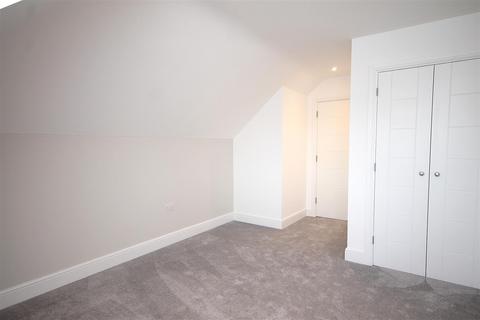 1 bedroom apartment to rent, ANDREWS CLOSE, EPSOM, KT17