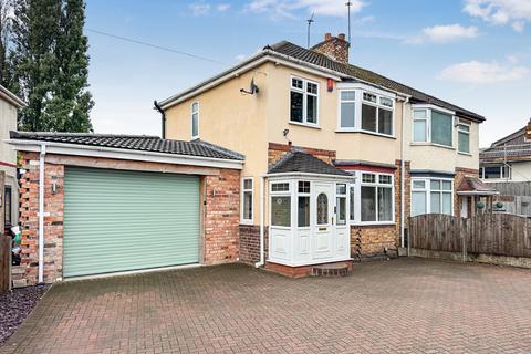 3 bed semi-detached house for rent in Legge Lane, Coseley, Bilston, West Midlands
