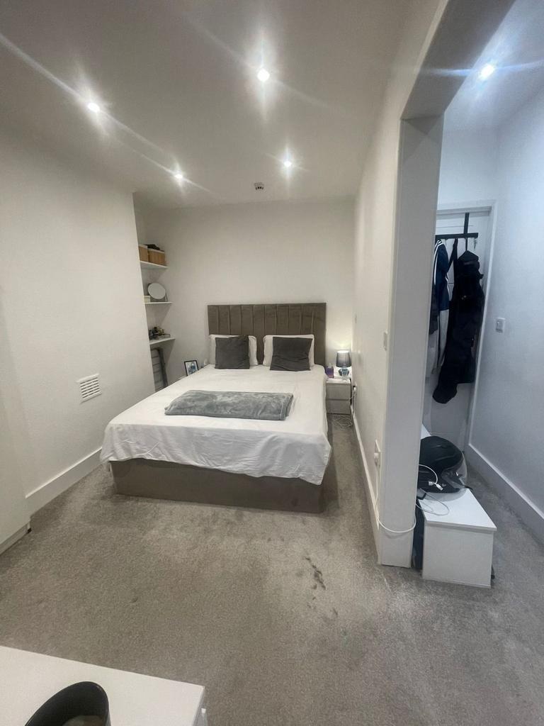 Apartment in London, Wandsworth - View 4