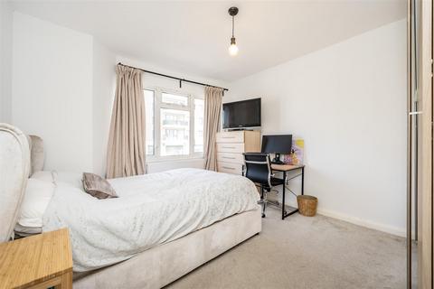 undefined, Headstone Drive, Harrow