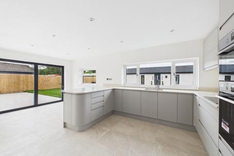 5 bedroom detached house for sale, Chester Road, Frodsham WA7