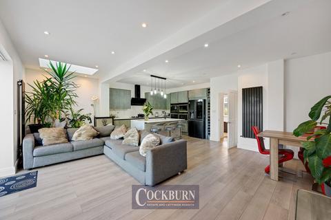 4 bedroom semi-detached house for sale, Leysdown Road, Mottingham, SE9