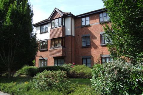 Studio to rent, Woking