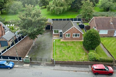 4 bedroom detached bungalow for sale, Soughers Lane, Ashton-In-Makerfield, WN4