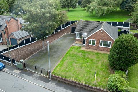 4 bedroom detached bungalow for sale, Soughers Lane, Ashton-In-Makerfield, WN4