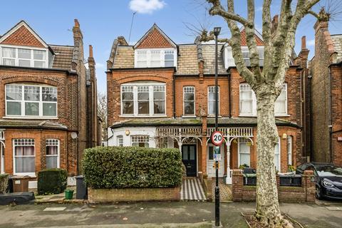 undefined, Kings Avenue, London, N10