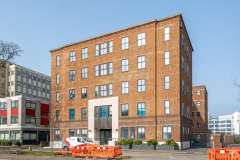 Office to rent, 18 Christchurch Rd Bournemouth BH1 3NE