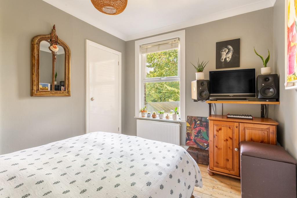 Apartment in Brighton - View 5