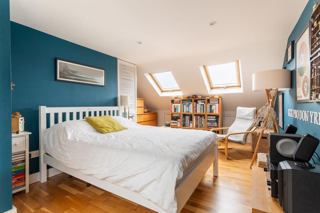 House in Brighton - More