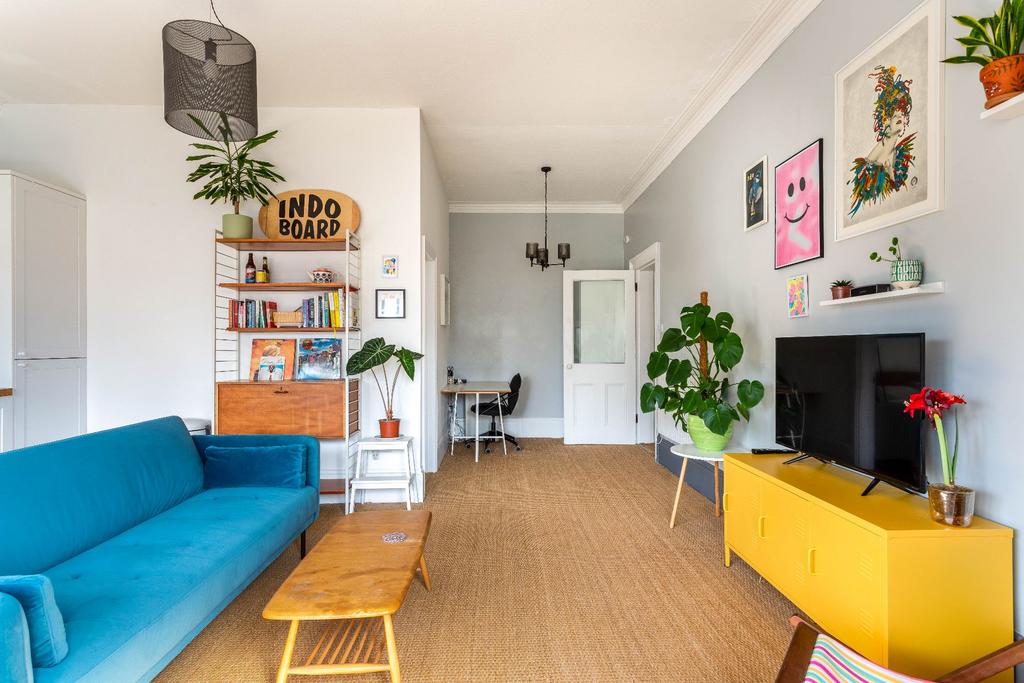 Apartment in Hove - View 3
