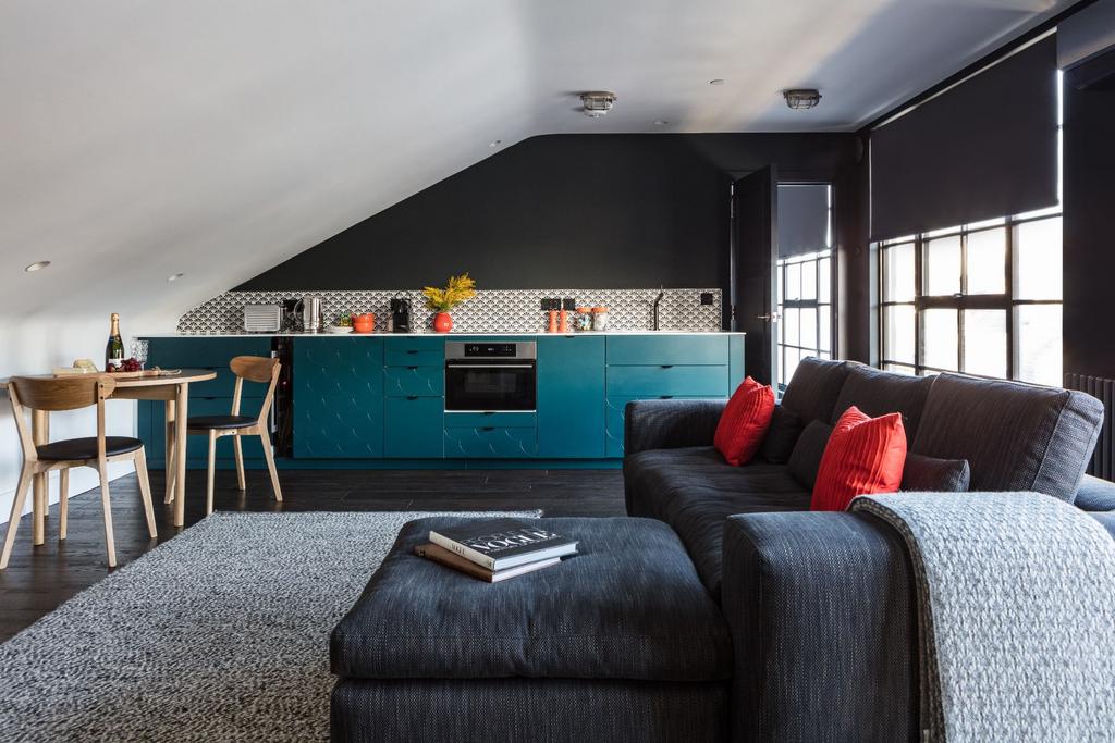 House in Brighton - View 2