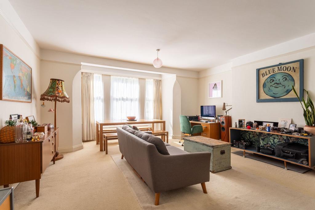 Apartment in Brighton, Round Hill