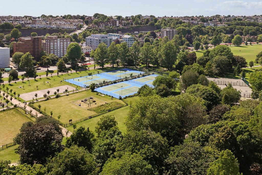 Apartment in Brighton, Round Hill - View 2