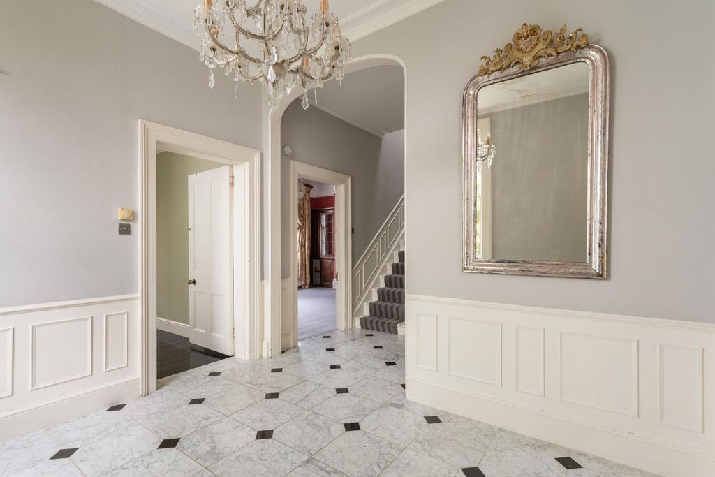 House in Brighton - View 5