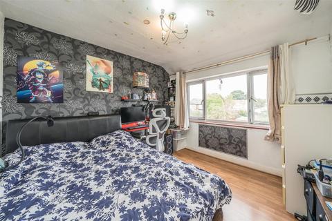 3 bedroom semi-detached house for sale, Harley Crescent, Harrow