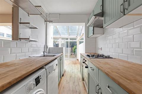 3 bedroom house for sale, Nowell Road, London SW13