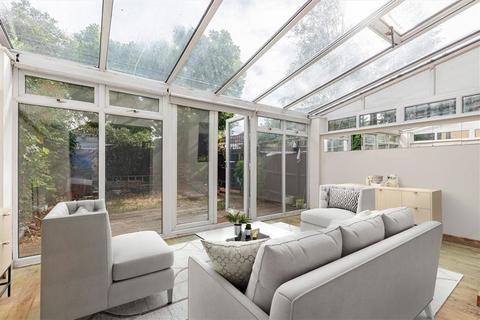3 bedroom house for sale, Nowell Road, London SW13