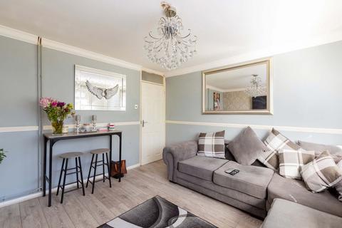 2 bedroom apartment for sale, Borderside, Slough SL2