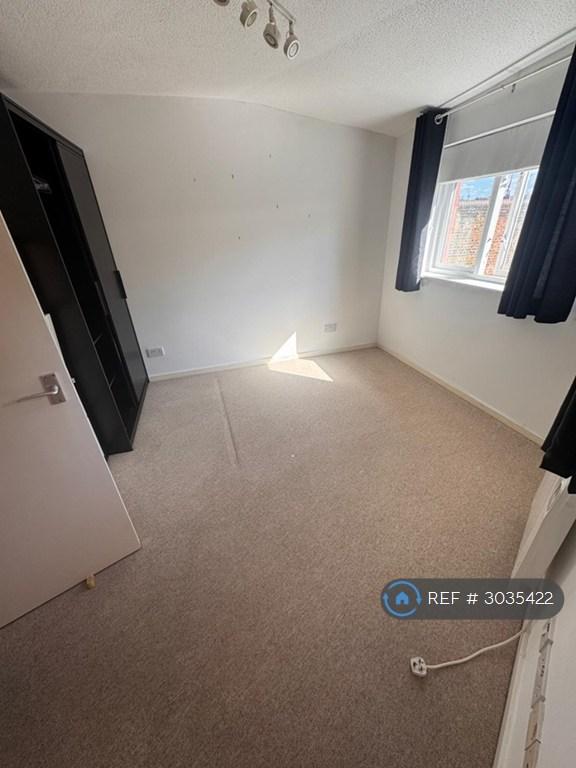 Apartment in London - View 3