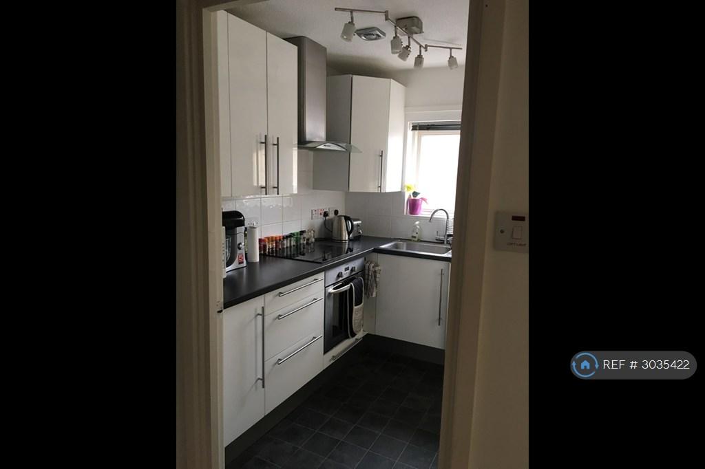 Apartment in London - View 5