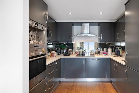 1 bedroom apartment for sale, The Oxygen, Royal Victoria Dock