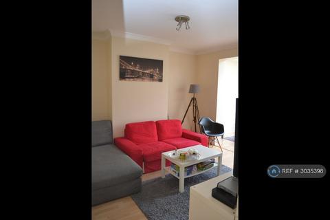 3 bedroom terraced house to rent, Dalmeny Avenue, London, SW16