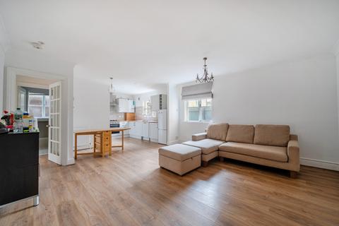 2 bedroom maisonette for sale, Silverdale, London