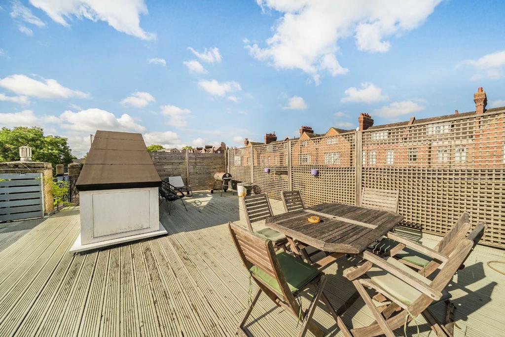 Apartment in London - View 4