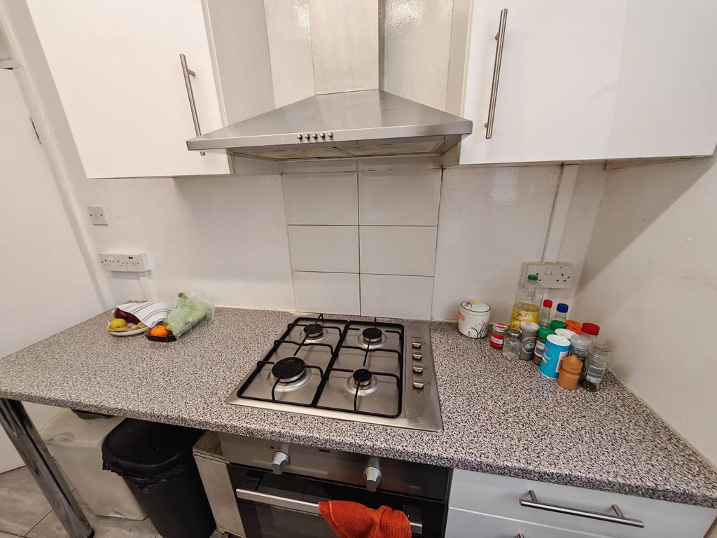Apartment in London - View 2