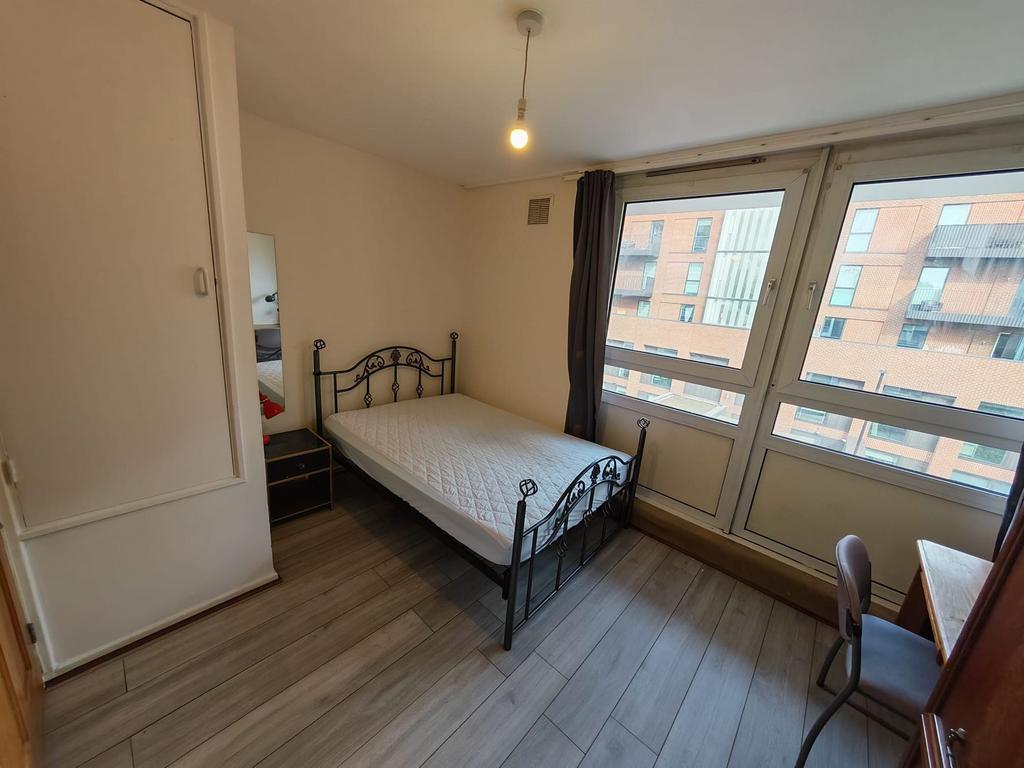 Apartment in London - View 3