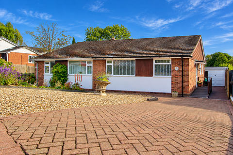 2 bedroom bungalow for sale, Wokingham RG41