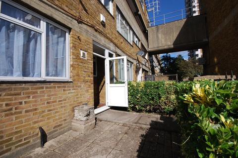 undefined, Yarnfield Square, Peckham SE15