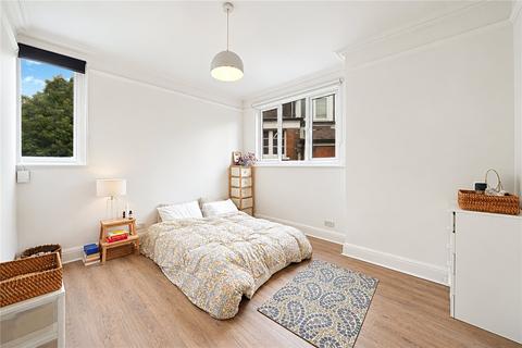 4 bedroom flat for sale, Dartmouth Road, Mapesbury Conservation, London, NW2