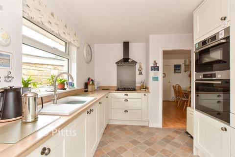 3 bedroom detached bungalow for sale, Hinton Road, Newport PO30