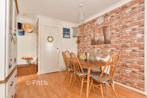 3 bedroom detached bungalow for sale, Hinton Road, Newport PO30