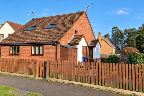 1 bedroom semi-detached house to rent, Lark Road, Mildenhall IP28