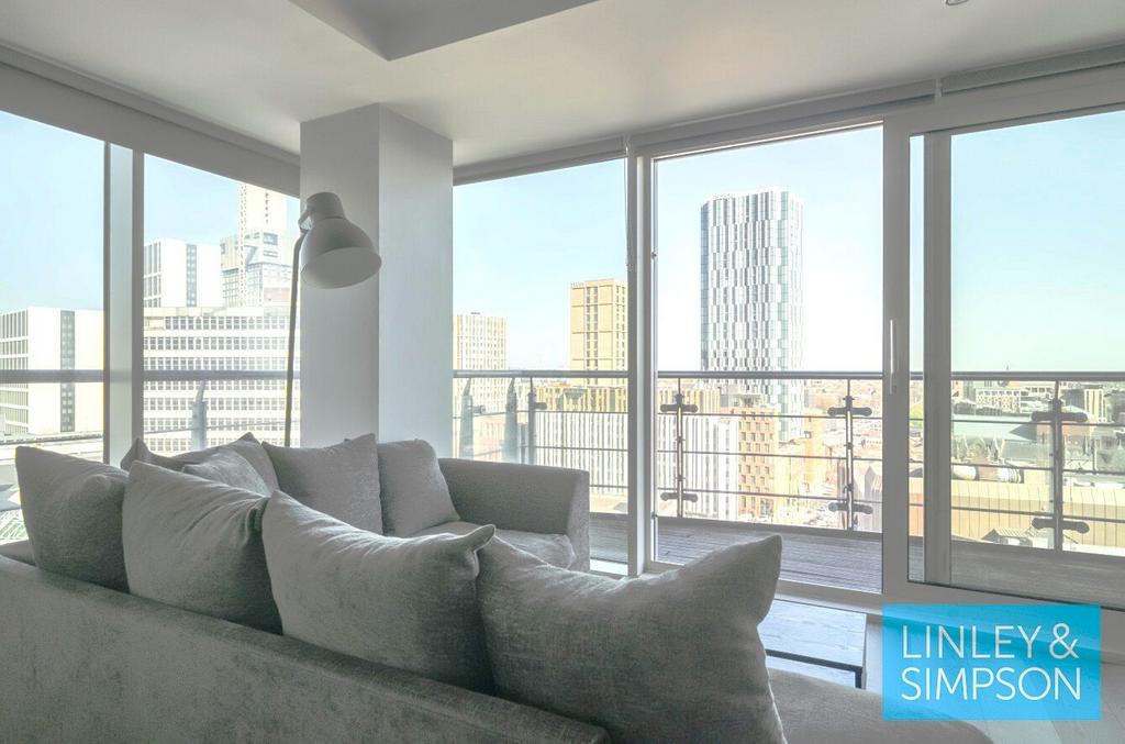 Apartment in LEEDS - More