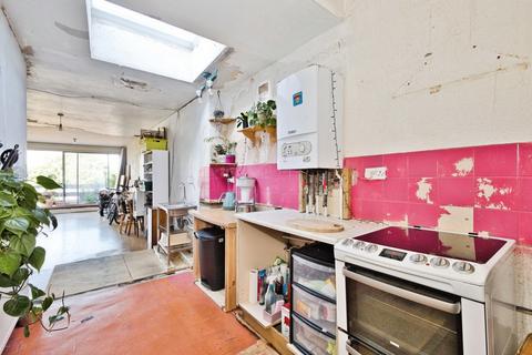 4 bedroom flat for sale, Magdalene Street, GLASTONBURY, Somerset, BA6