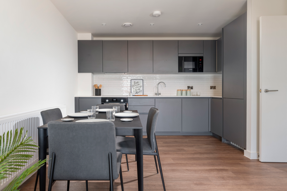 Apartment in Reading, Berkshire - View 3