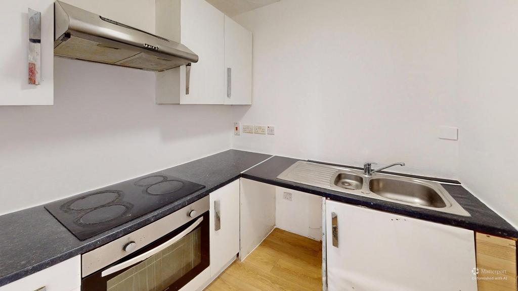 Apartment in Thurrock, Essex - View 2