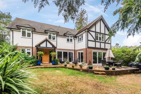 4 bedroom house for sale, Trodds Lane, Guildford, Surrey, GU1