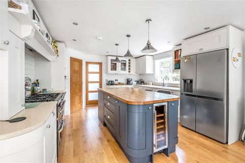 4 bedroom house for sale, Trodds Lane, Guildford, Surrey, GU1