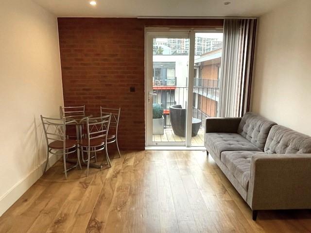 Apartment in London, Royal Borough of Greenwich - View 3