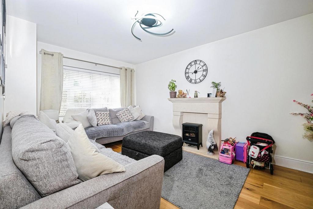 House in Newport, Mon Bank, Stow Hill - View 3