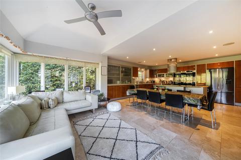 5 bedroom detached house for sale, Manor Close, East Horsley, Surrey, KT24