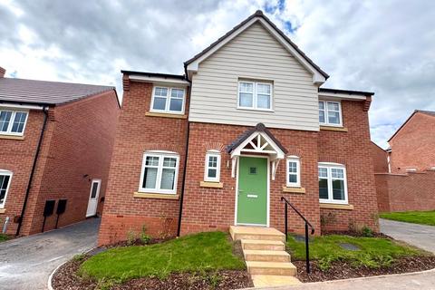 4 bedroom detached house to rent, William Onions Grove, Priorslee, Telford, TF2