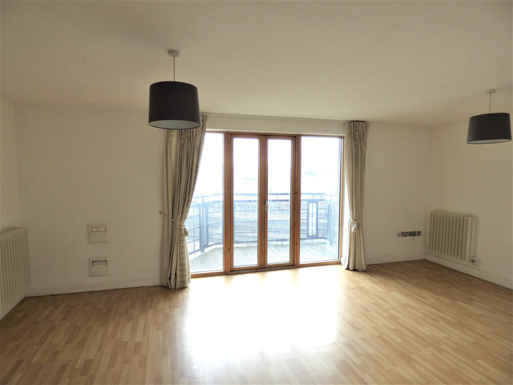Apartment in London, Britannia Village, Canning Town - More