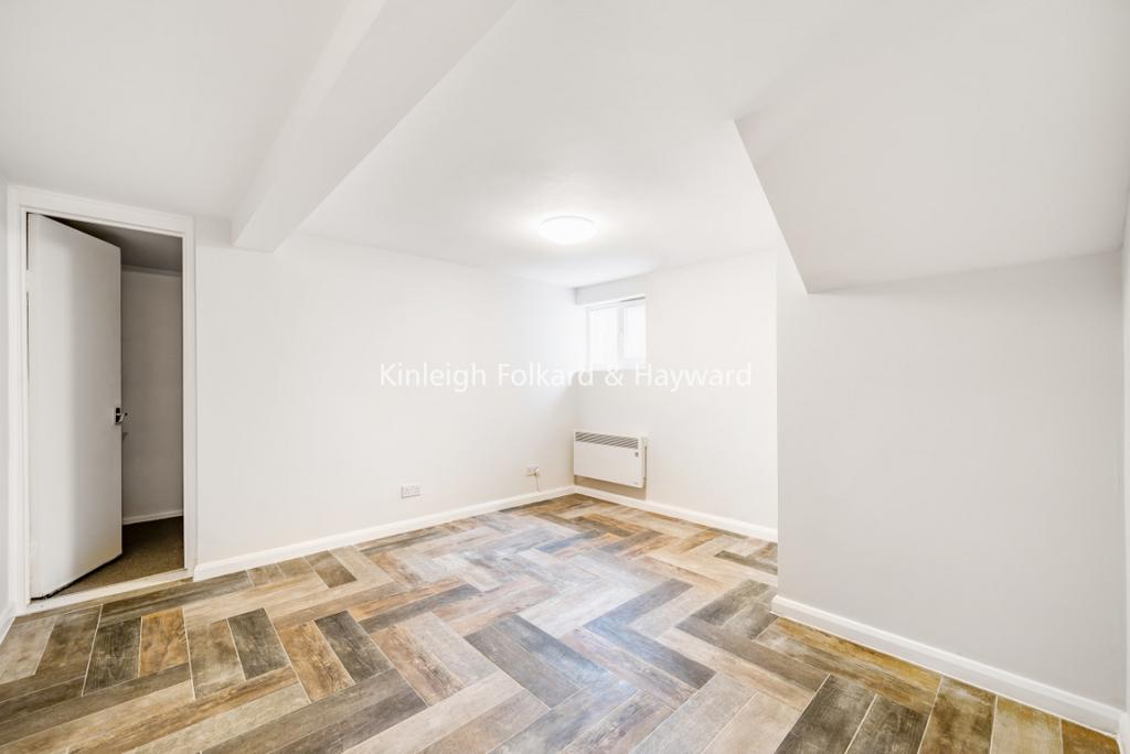 Apartment in London, Catford - More