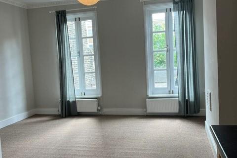 2 bedroom maisonette to rent, Lower Clapton Road, London E5